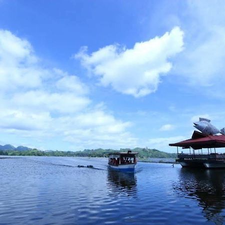 Punta Isla Lake Resort Lake Sebu Exterior foto